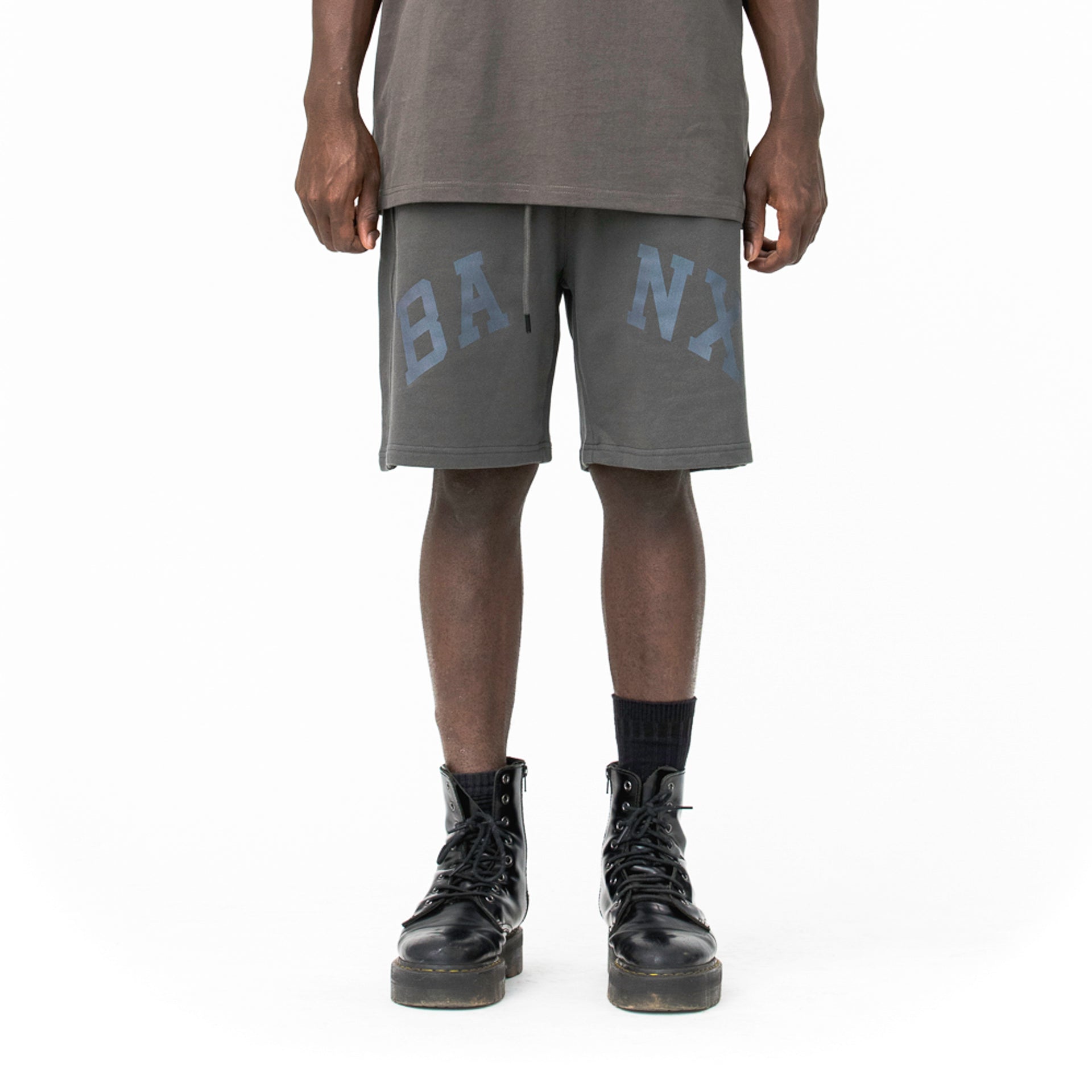 EBB DROPOUT Shorts