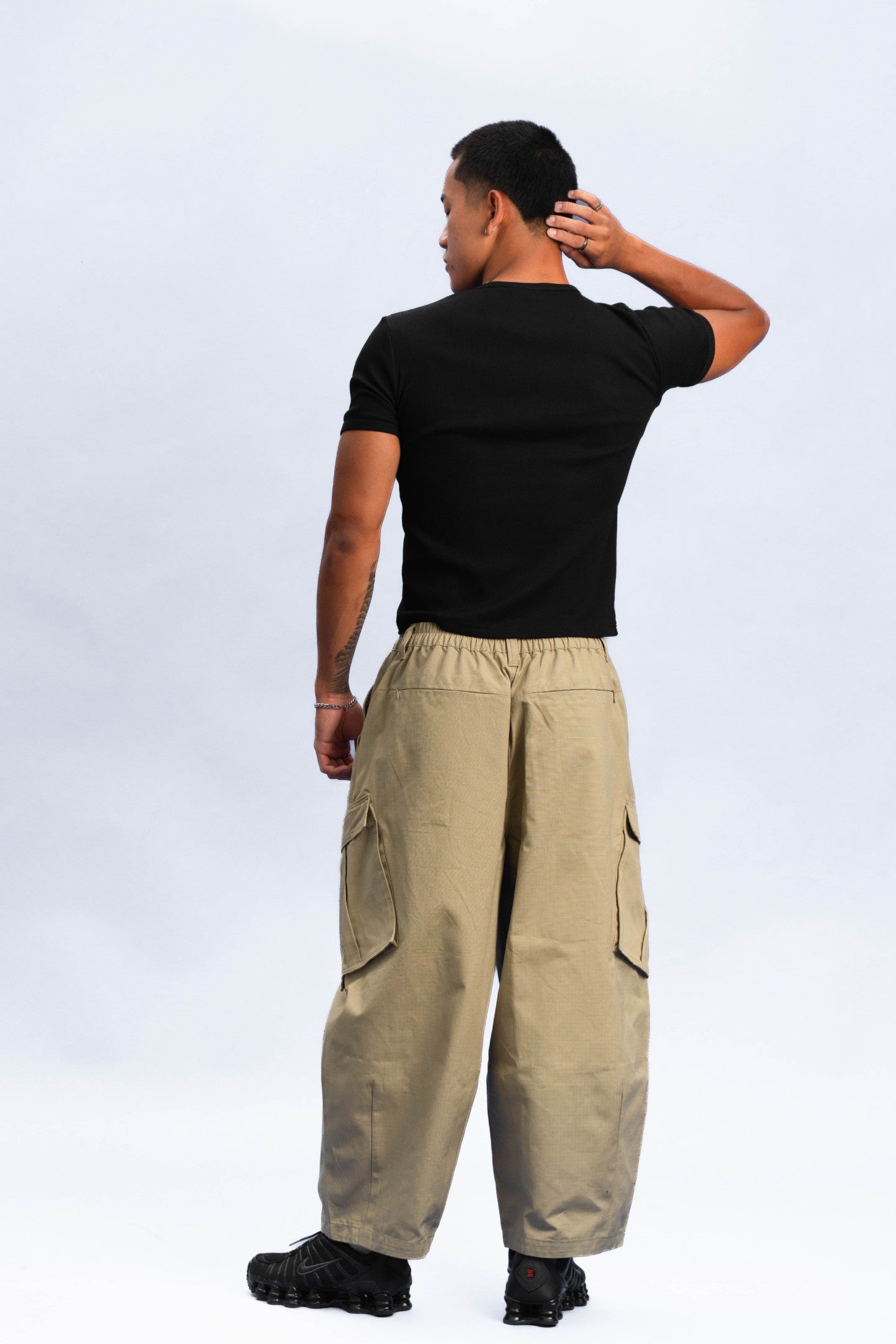 EBB - Slim Tee - Black